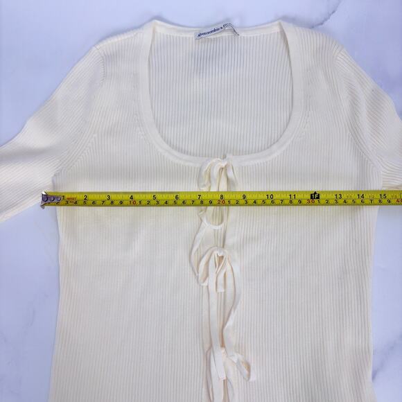 NWOT Abercrombie & Fitch Cream Ribbed Bow Front Top boho Chic Long Sleeve Size M - Picture 10 of 12